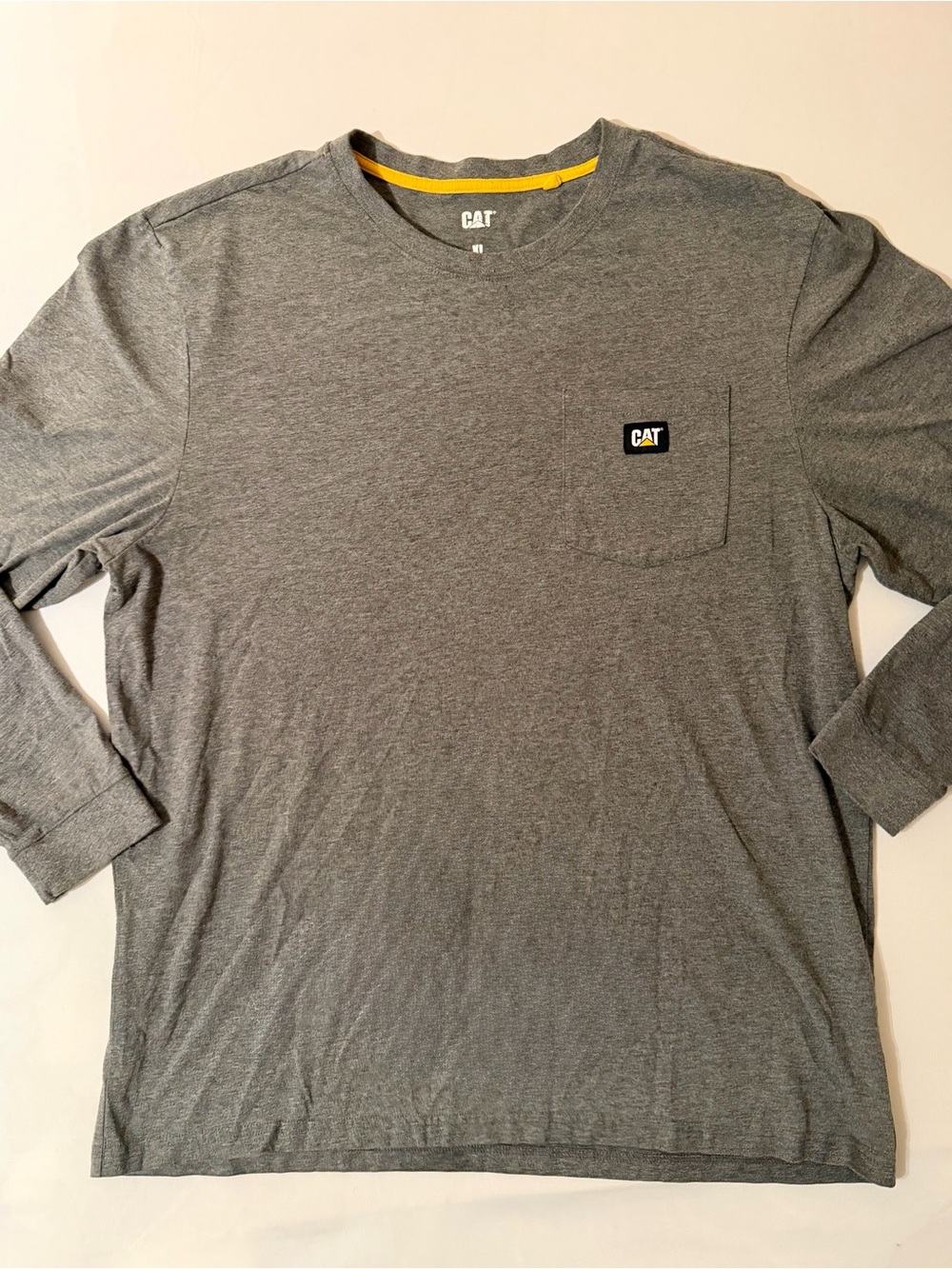 CAT Caterpillar Men’s Gray Long Sleeve T Shirt With Shirt Pocket Size XL